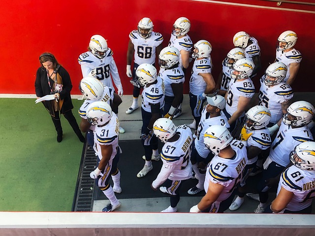 他指出库明 他指出库明